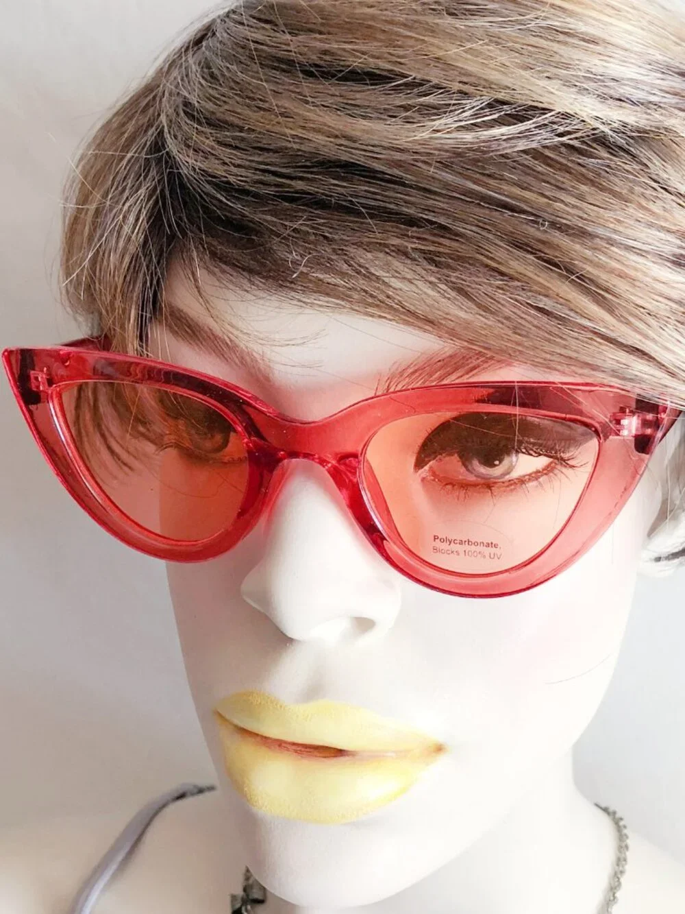 Transparent Red Acetate Cat Eye Fashion Sunglasses